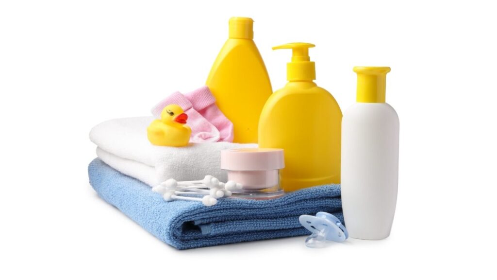 Bebek şampuanı alırken içeriğine dikkat edilmesi gerekir. Peki nedir o dikkat edilmesi gerekenler?